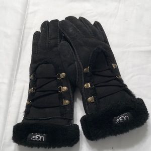 Fur lined gloves